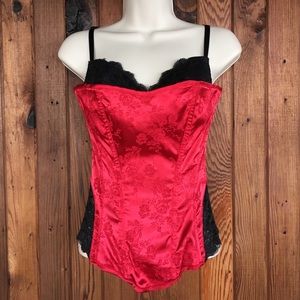 Fredricks of Hollywood 32 Corset